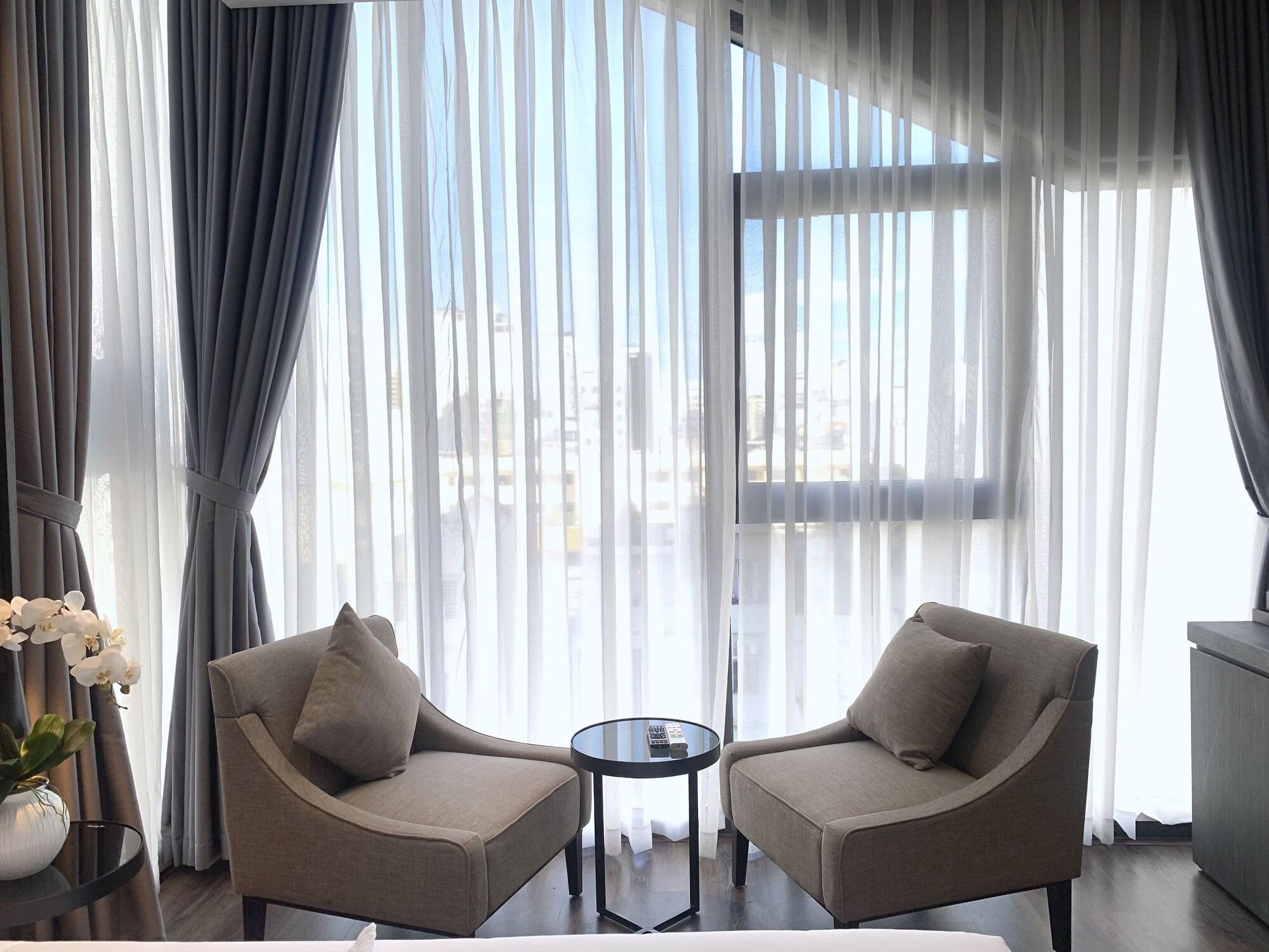 Hotel Grand Ocean Luxury Boutique - Infinity Rooftop Pool Da Nang