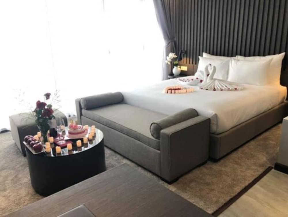 Hotel Grand Ocean Luxury Boutique - Infinity Rooftop Pool