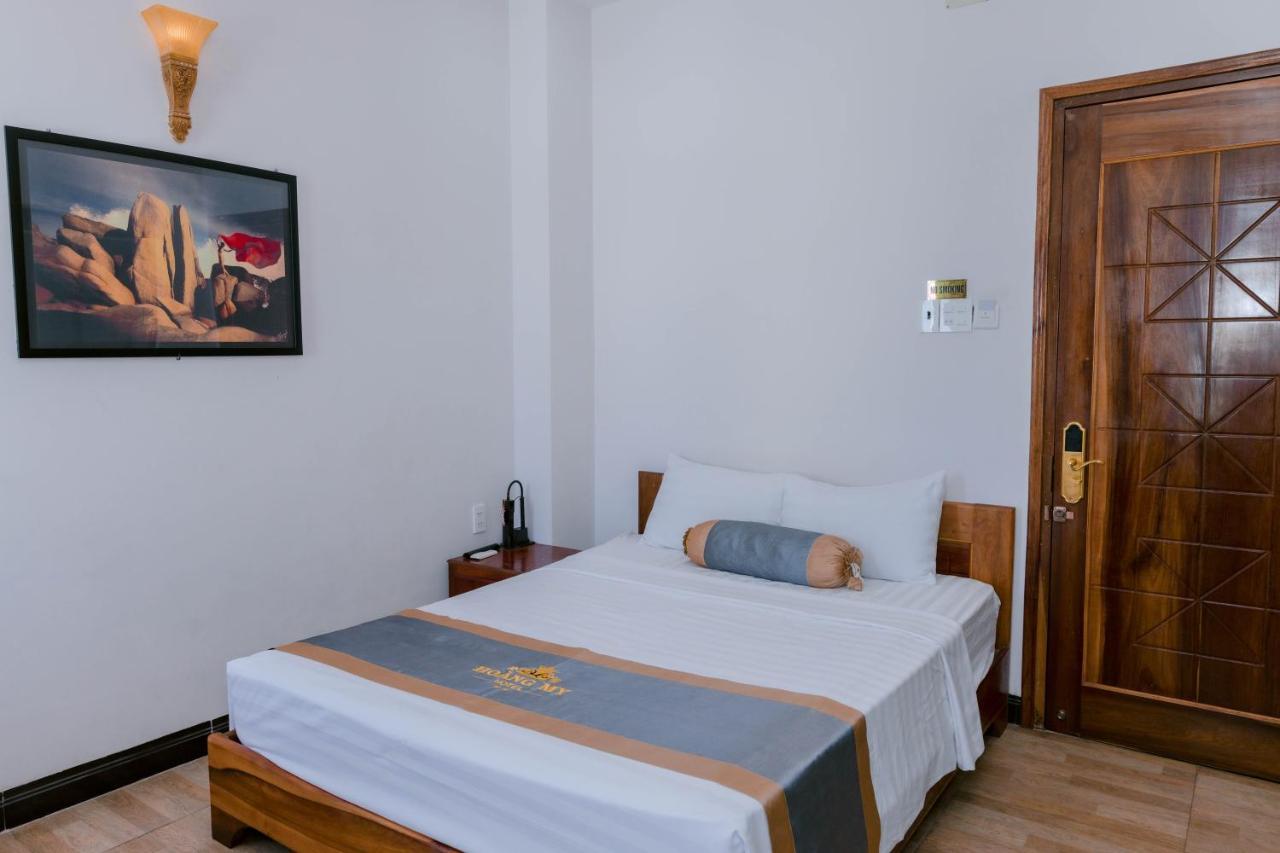 Hoàng My Khách sạn 2*
