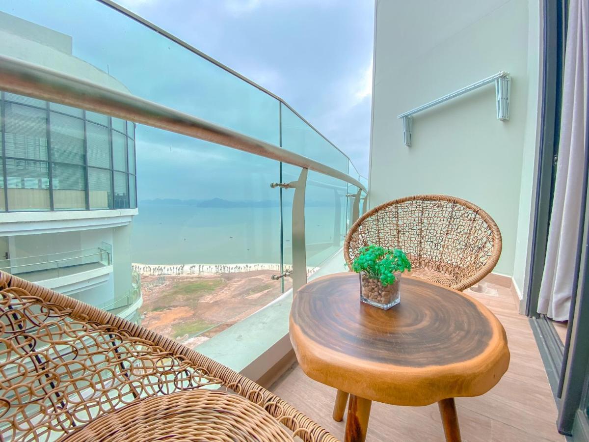 Sea View Sandy Citadines Marina Ha Long
