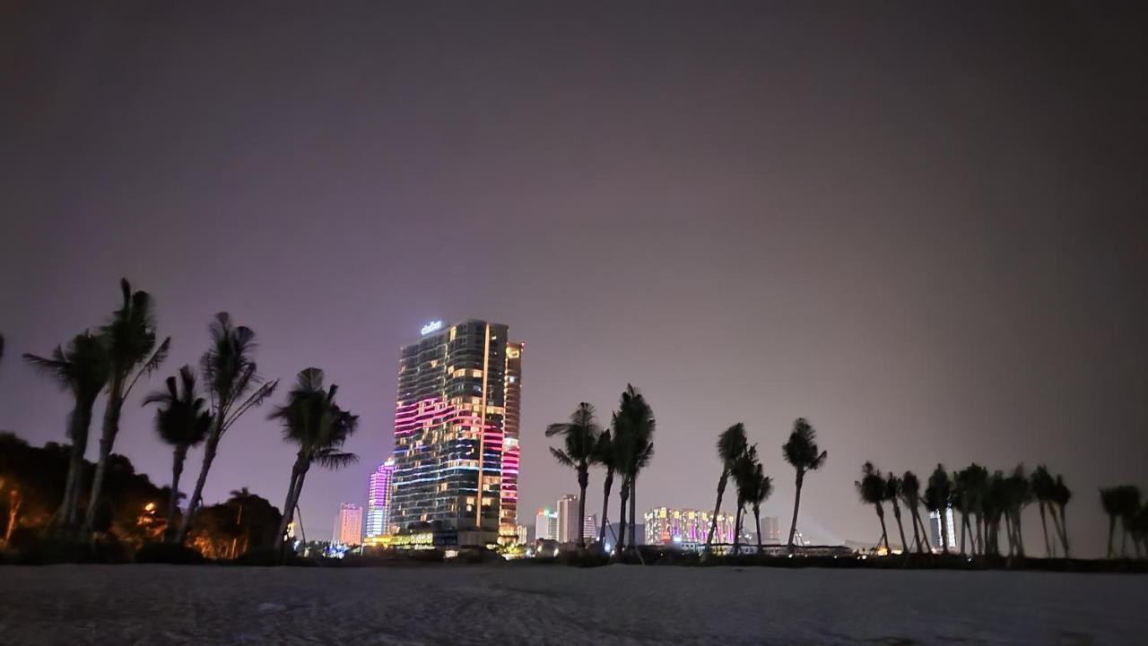 Sea View Sandy Citadines Marina