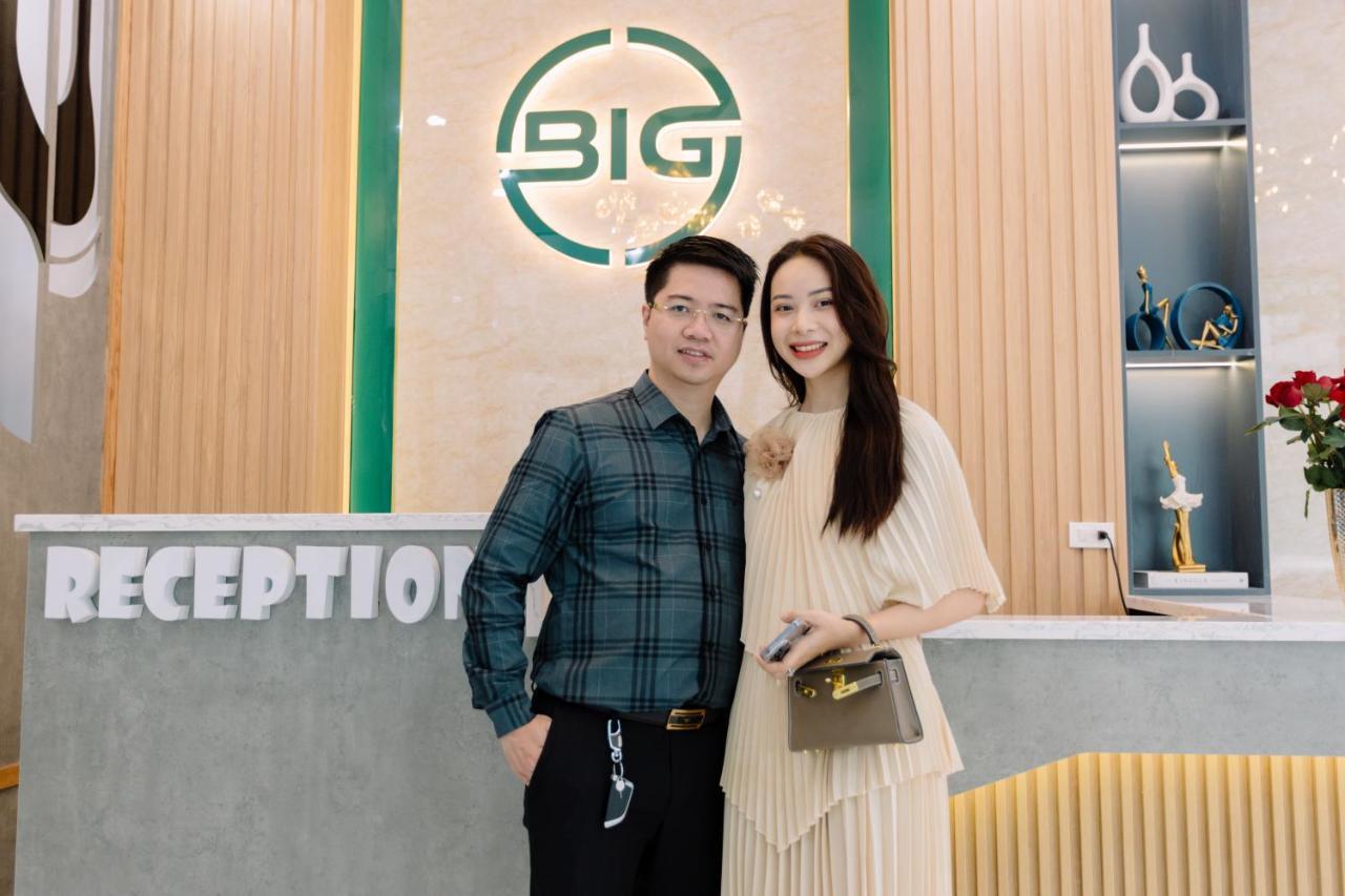 Big Khách sạn hẻo lánh