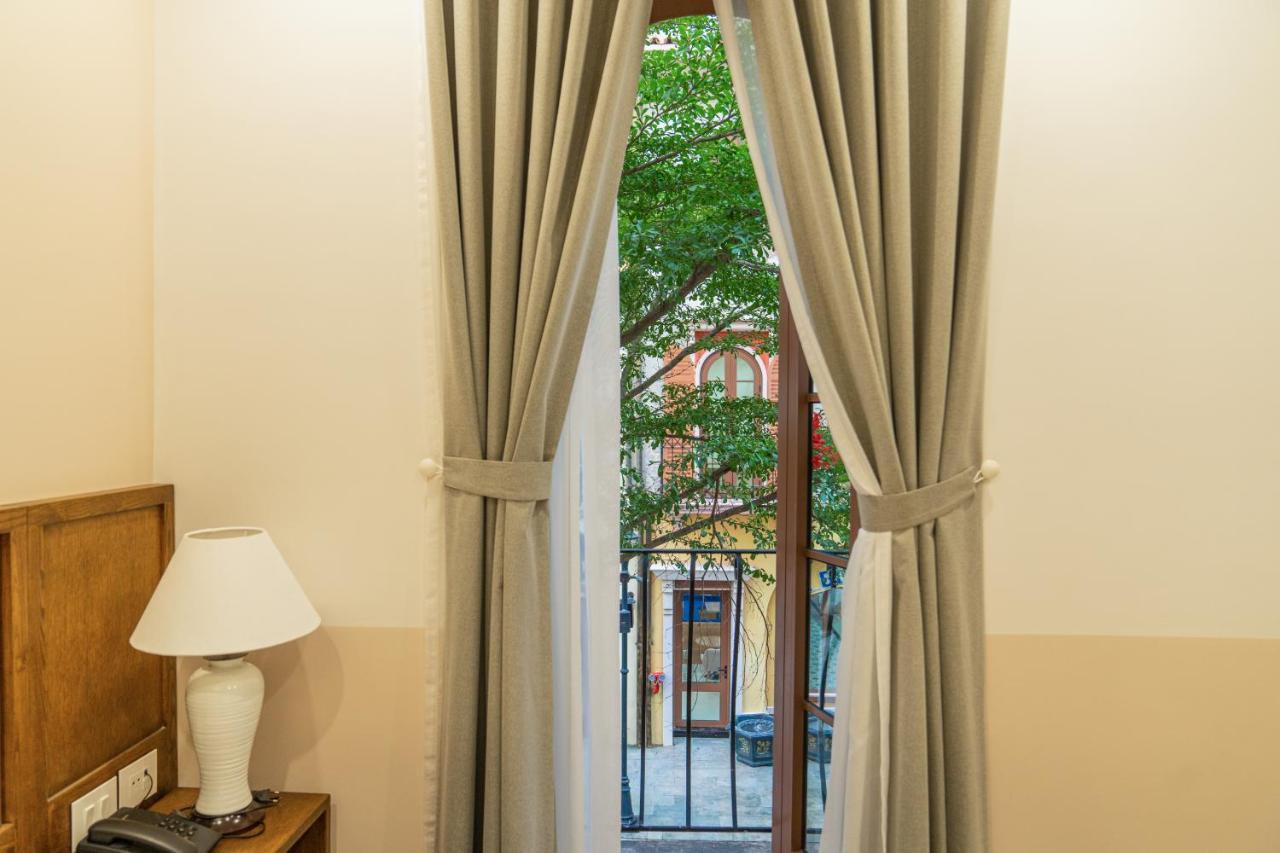Palo Santo Hotel 3*