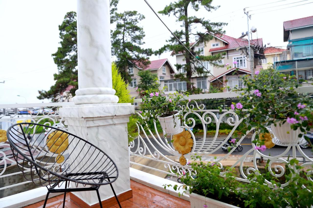 Hotel Flora