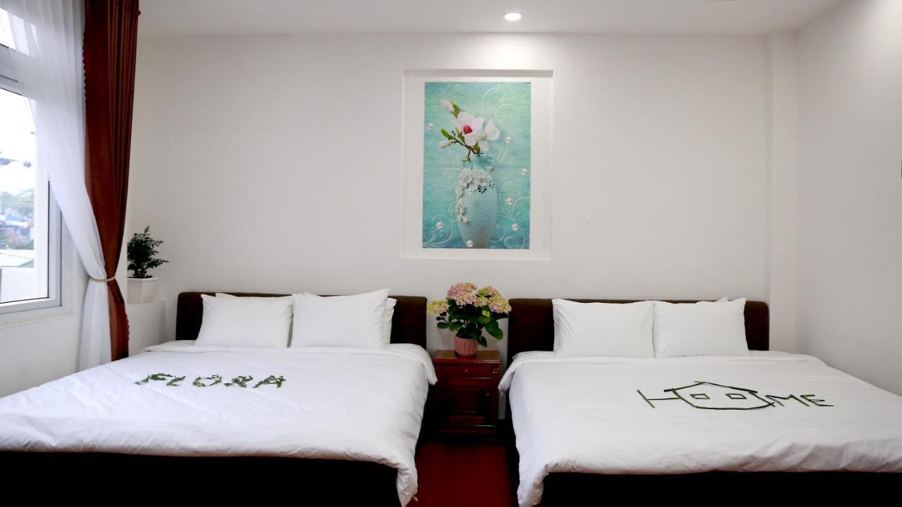 Flora Hotel