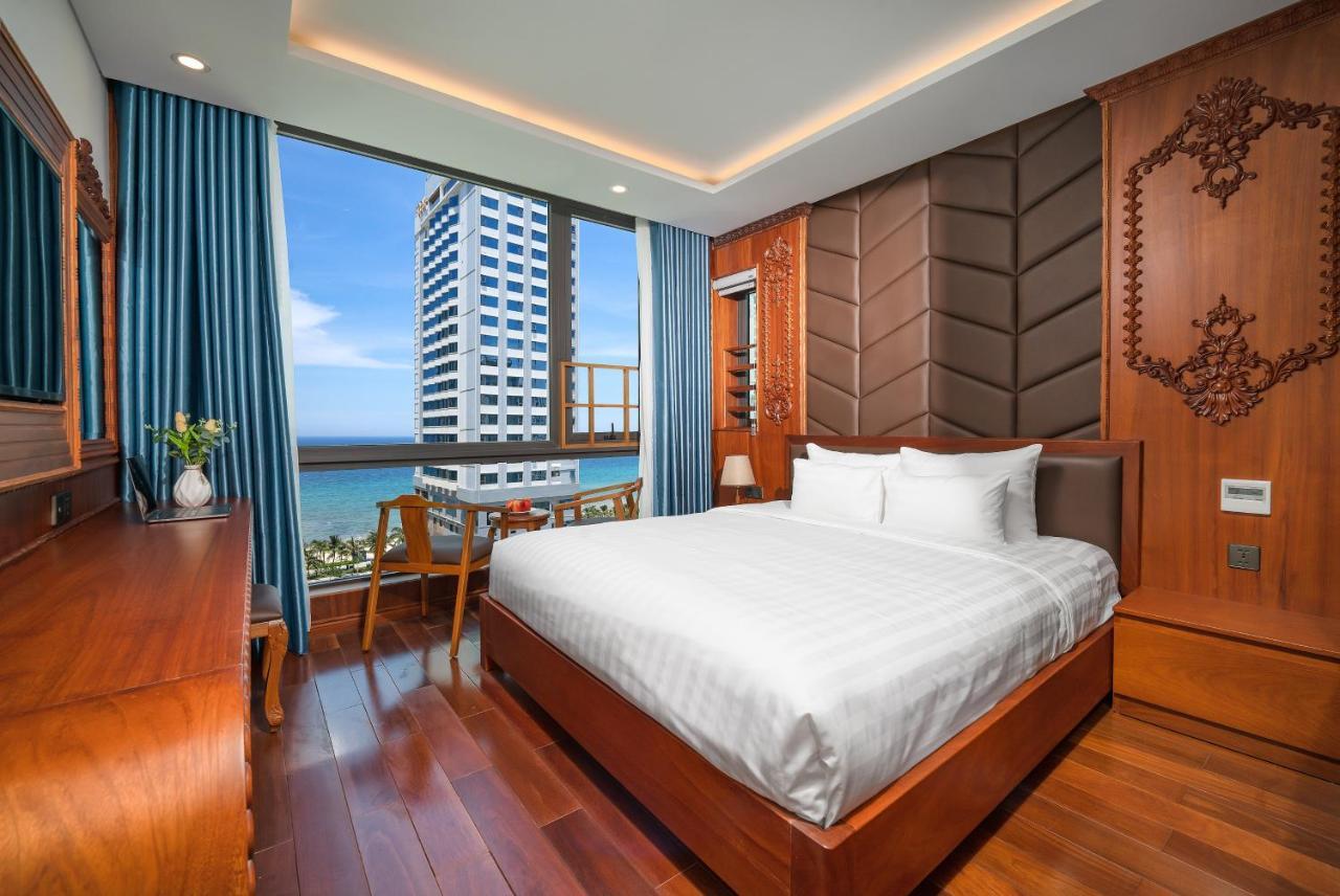 Monalisa Luxury Da Nang