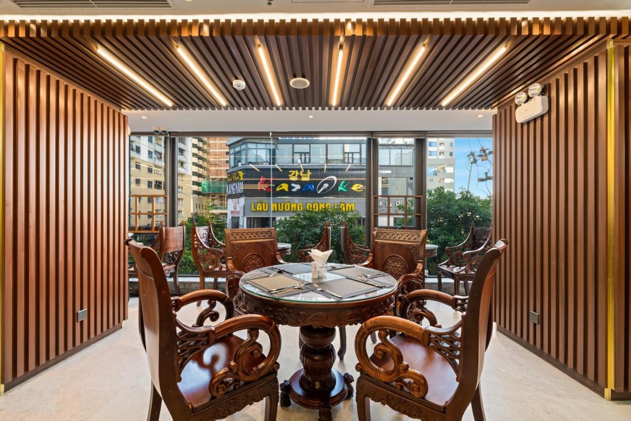 Monalisa Luxury Hotel 4*