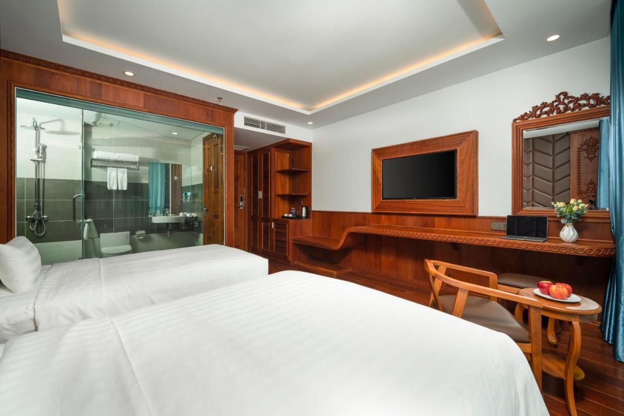 Monalisa Luxury Hotel