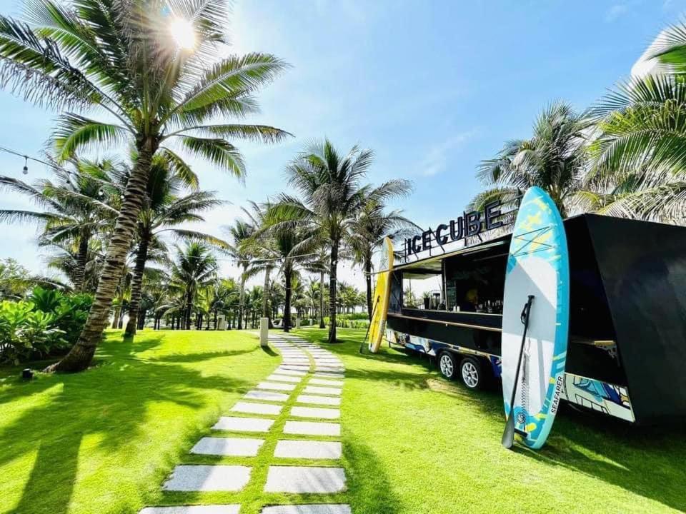 Hotel Rosemary Premier Beachfront @ Bai Dai Beach, Cam Ranh