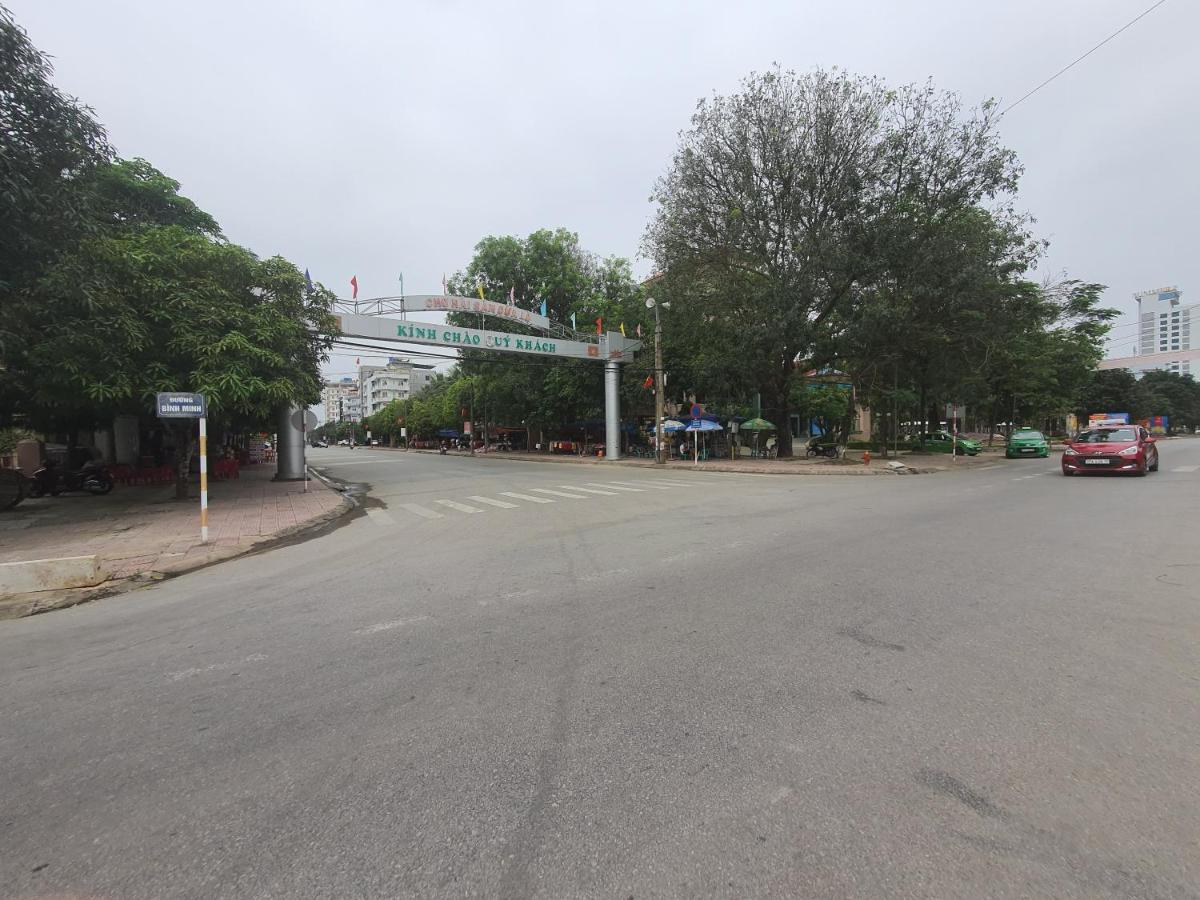 Khach San Manh Thang Cua Lo