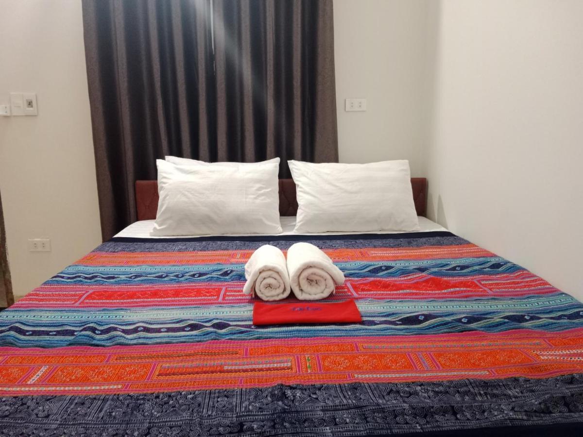 Yolo House And Loop Tours Khách sạn 3*