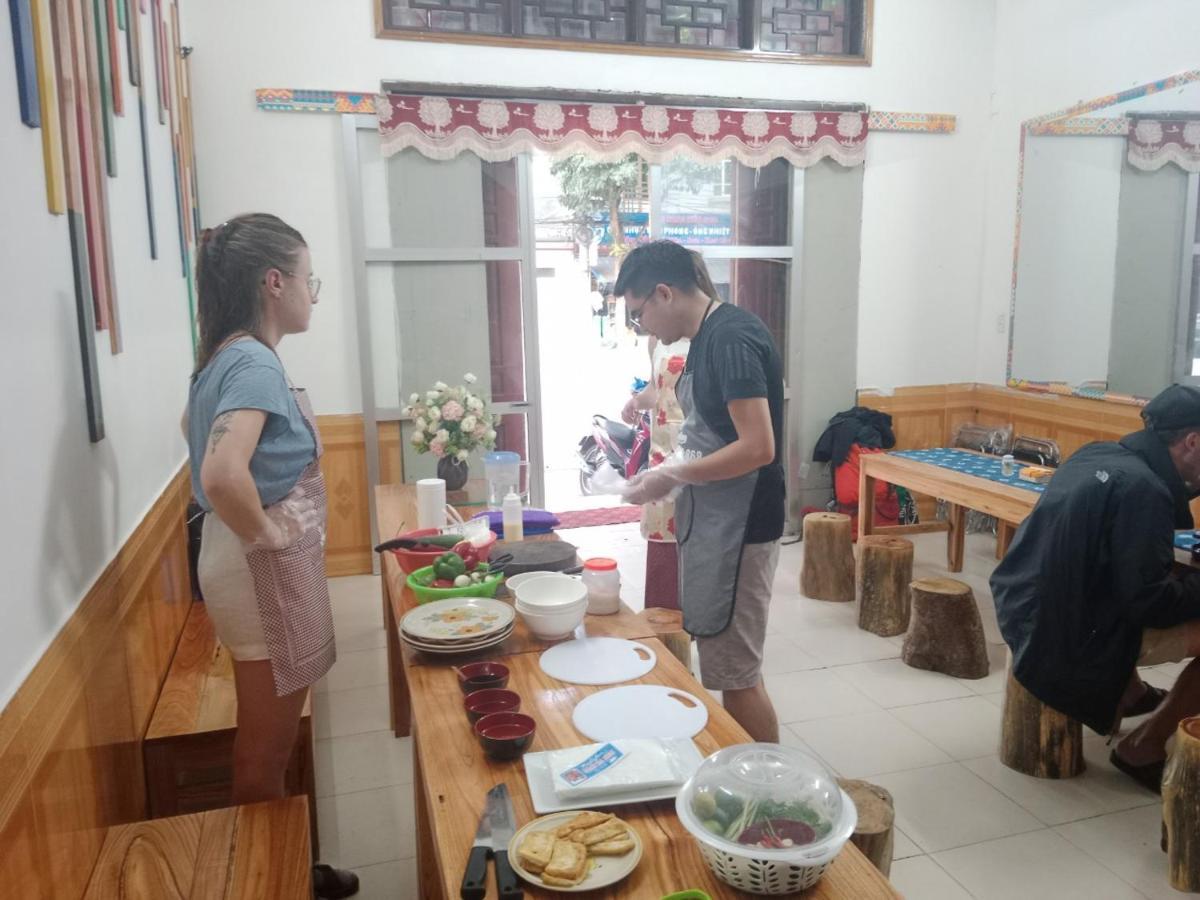 Khách sạn Yolo House And Loop Tours 3*