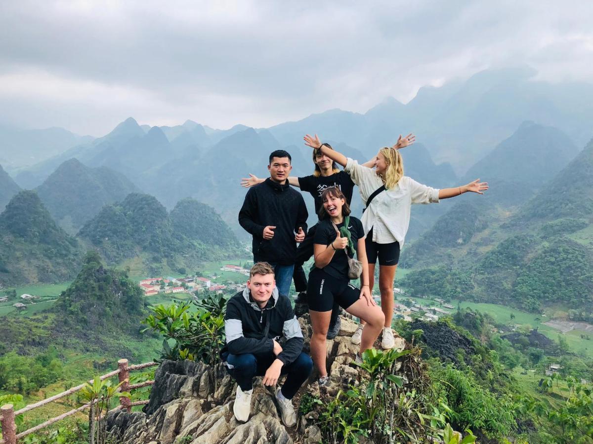 Yolo House And Loop Tours Khách sạn
