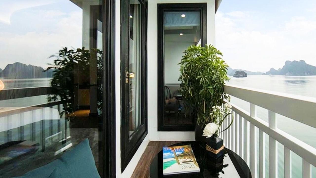  Lotus Elegance Cruise 5*