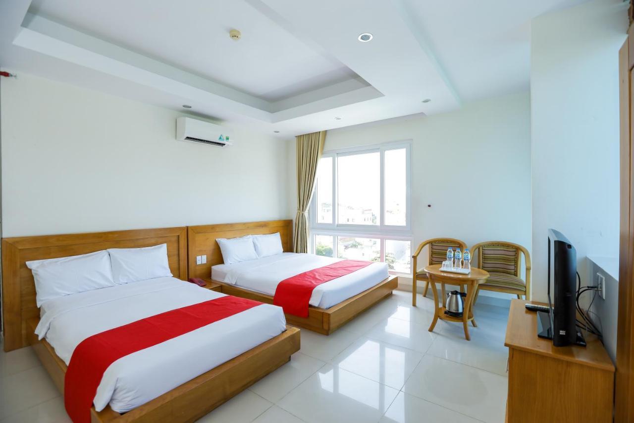 Caroline Sea Hotel *