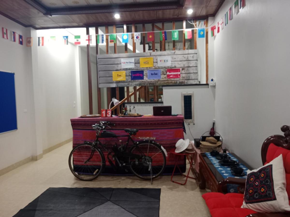 Yolo House And Loop Tours Hotel 3*