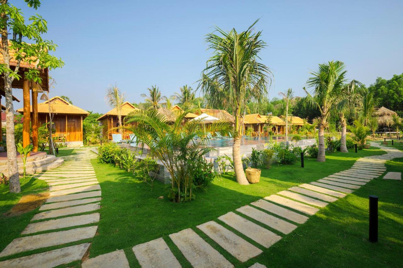 Resort Island