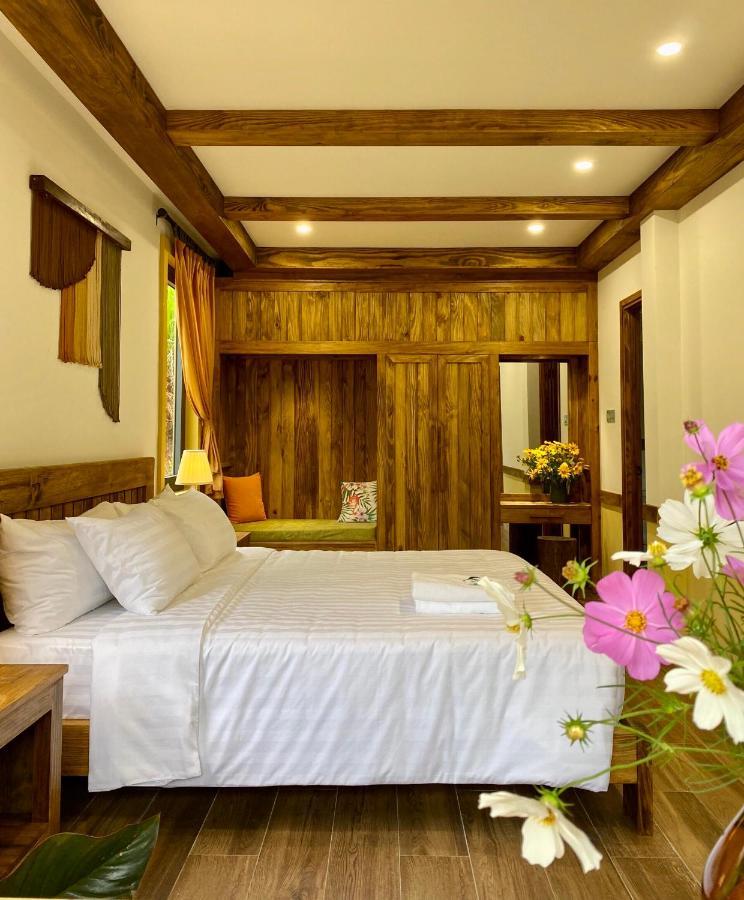 Lat Valley Retreat Village *