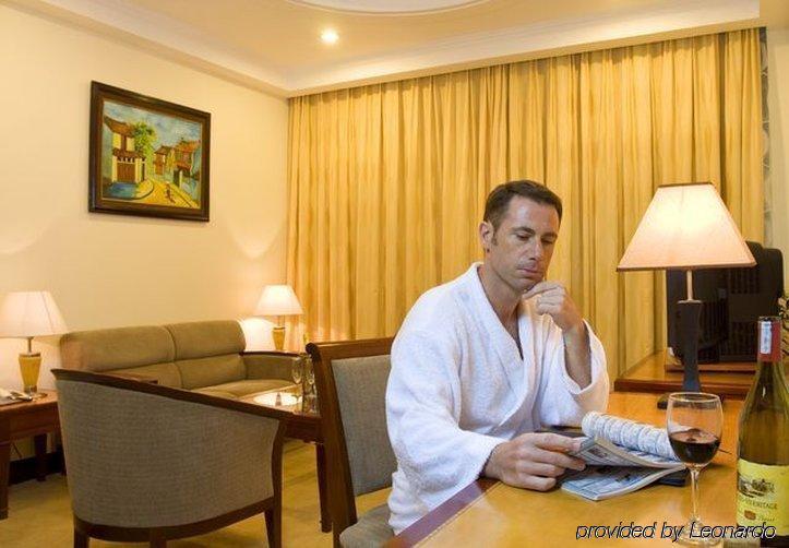 Pearl River Hotel 5*