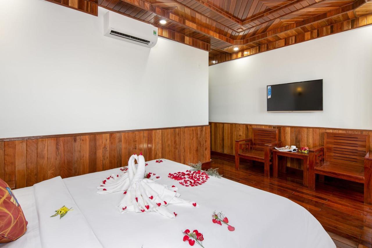 Hotel Khach San Pham Gia Da Nang
