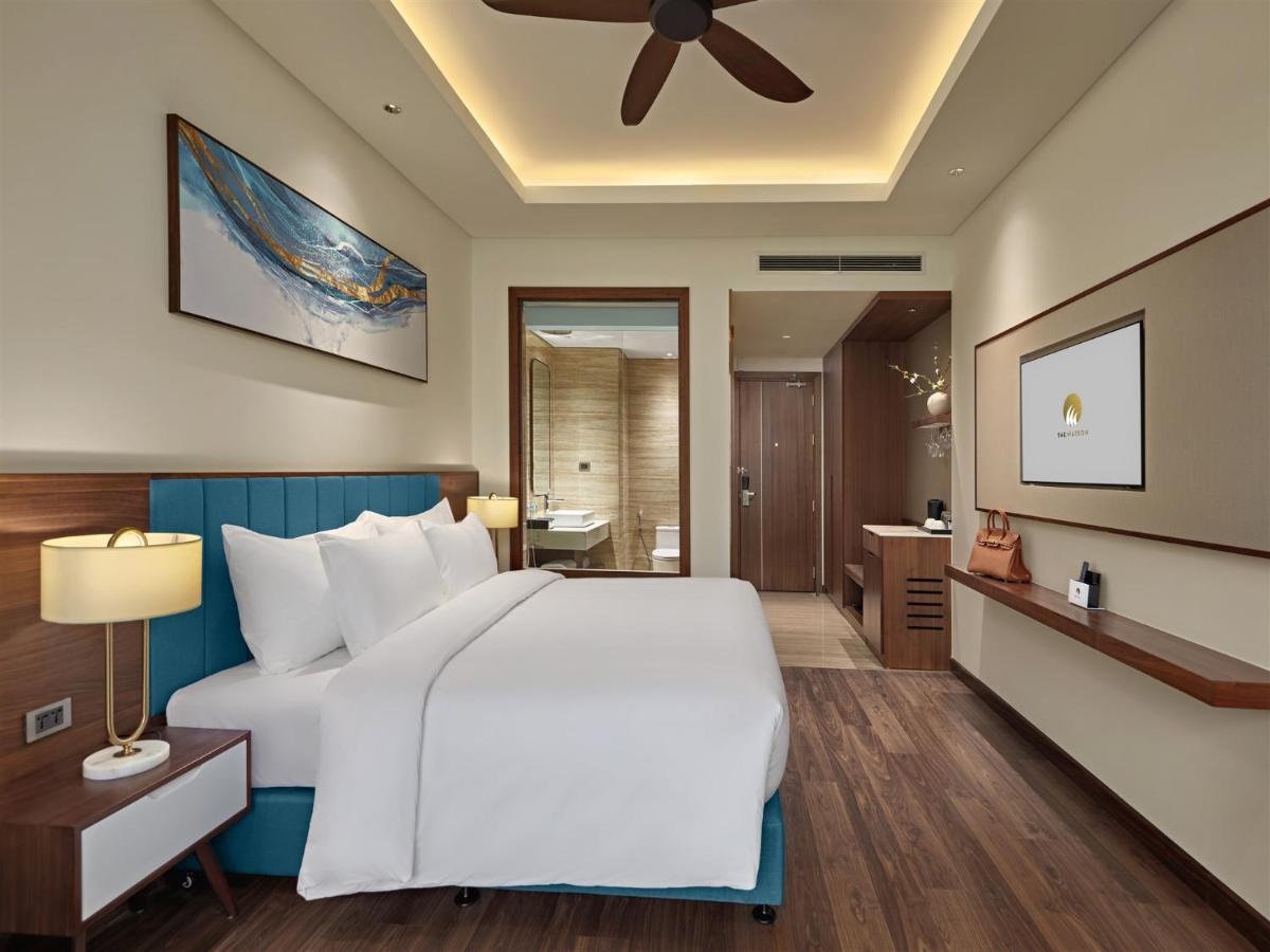 Khách sạn The Watson Premium Halong Hạ Long