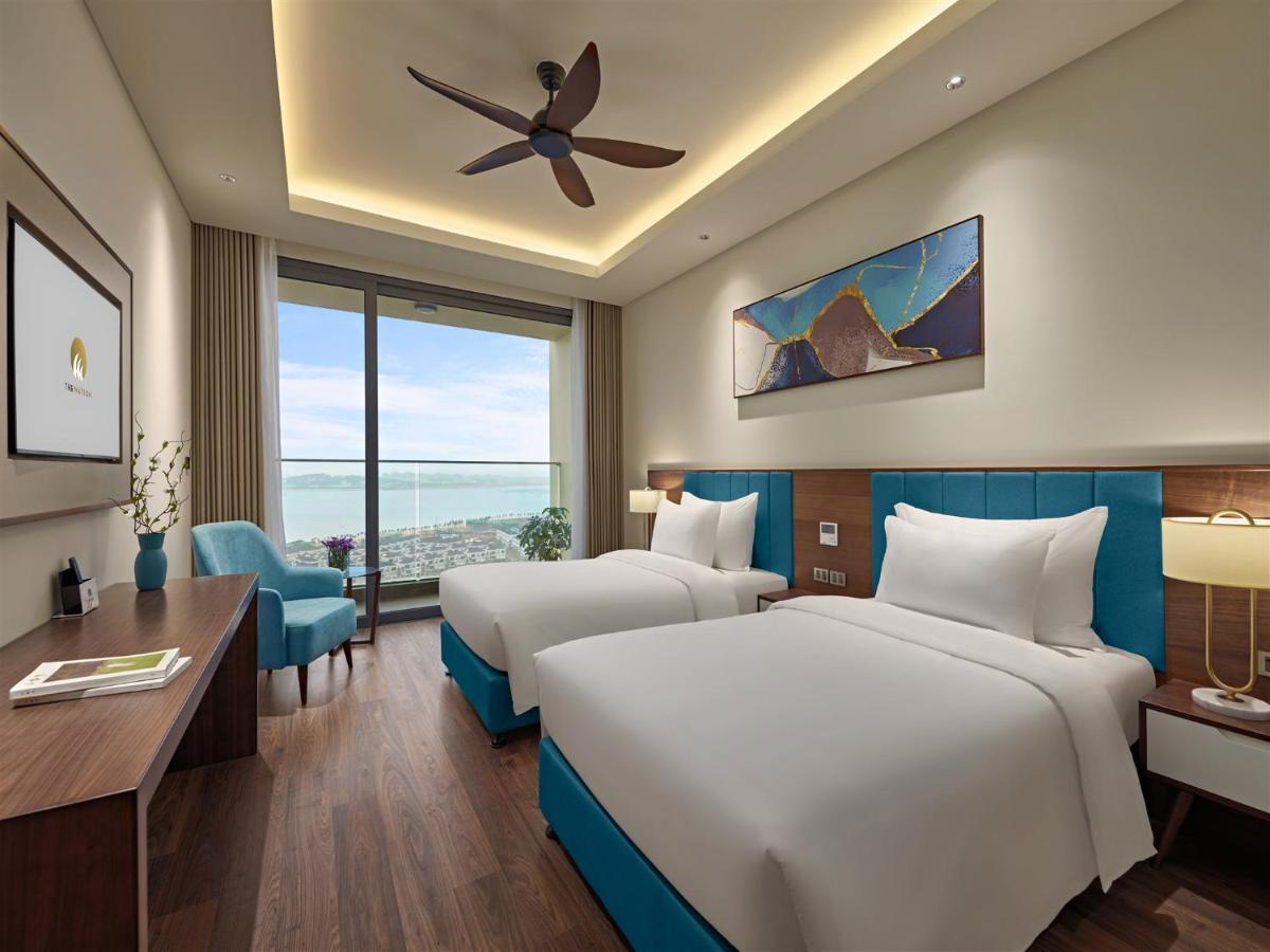 The Watson Premium Halong Khách sạn 5*