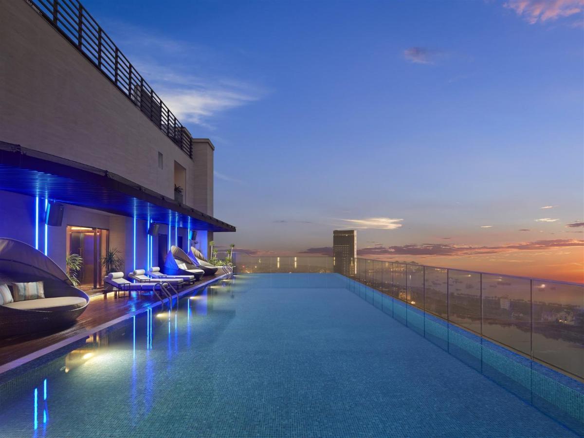 Khách sạn The Watson Premium Halong 5*