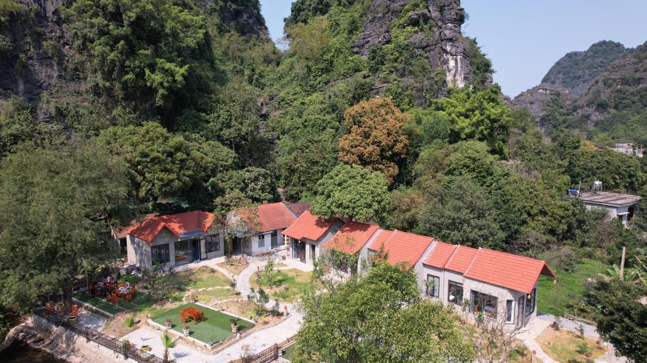 Trang An River Ninh Binh