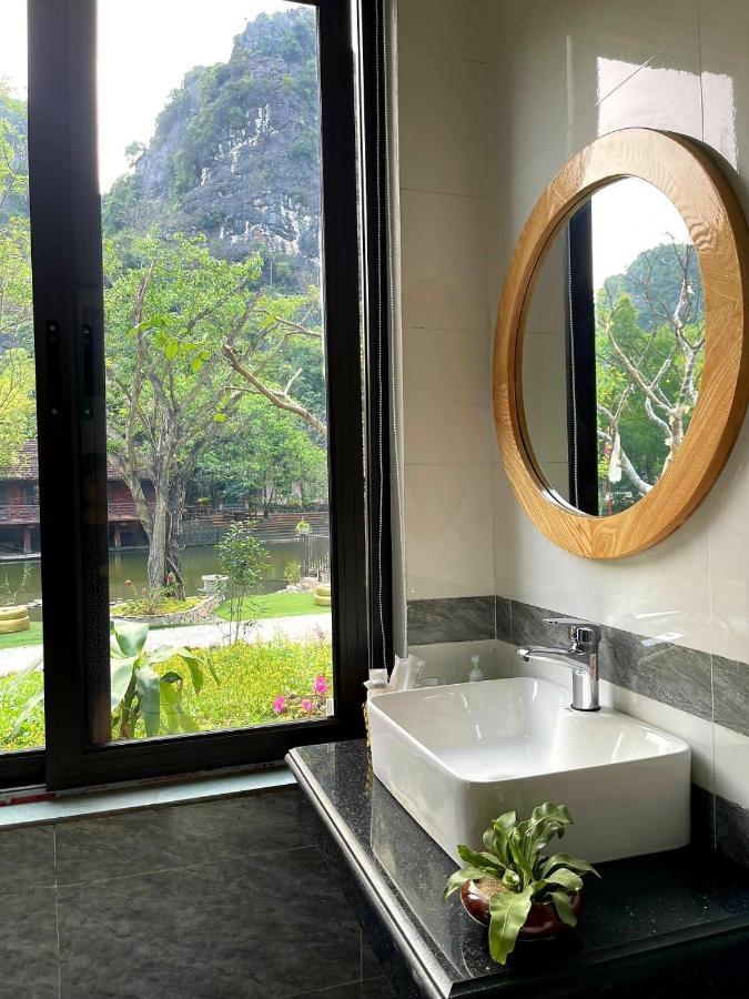 Hotel Trang An River