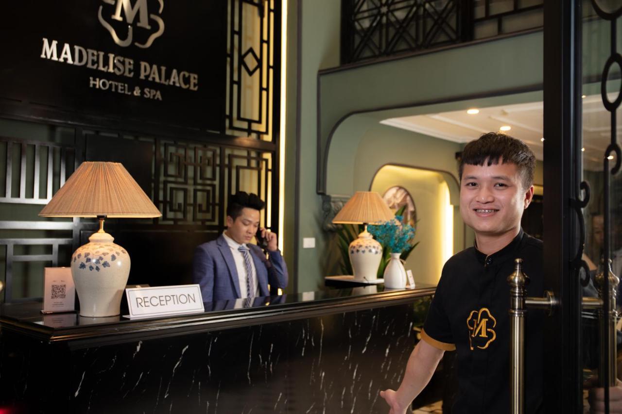 Khách sạn Madelise Palace & Travel 4*