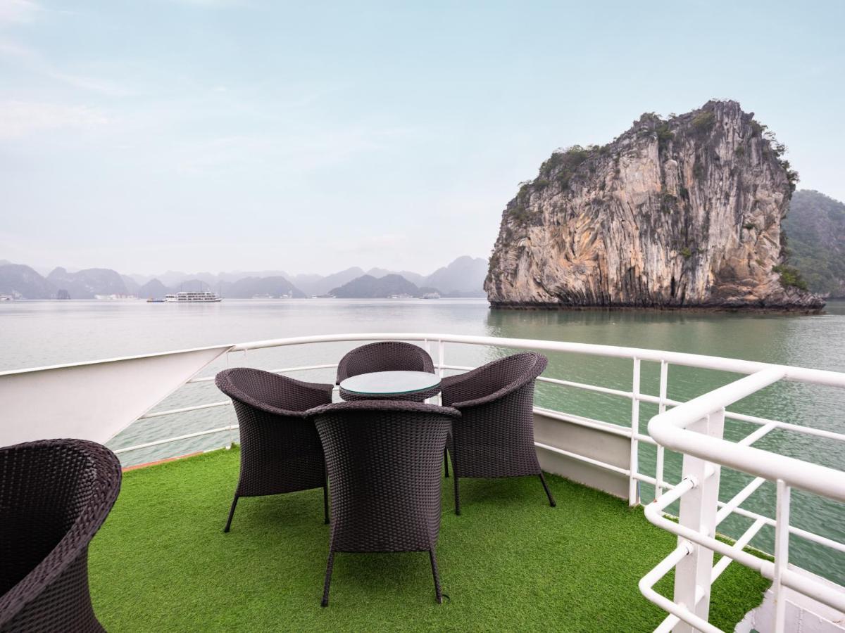  Aqua Of The Seas Cruise Halong