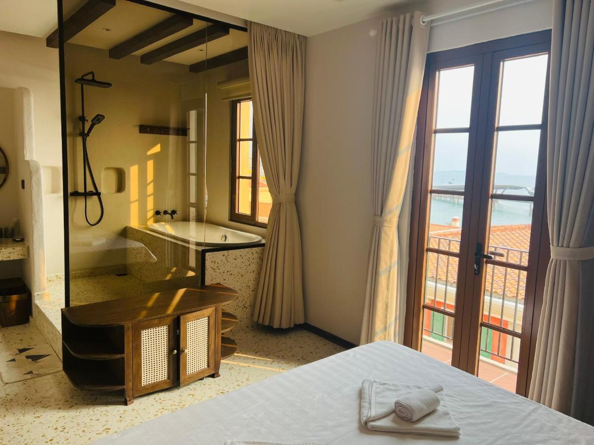 Hotel Lotus Cafe Phu Quoc
