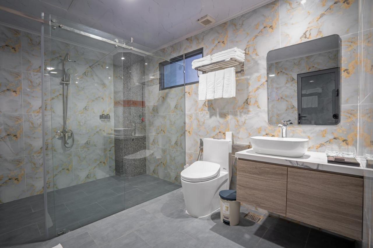 Dong Phuong Hotel 3*