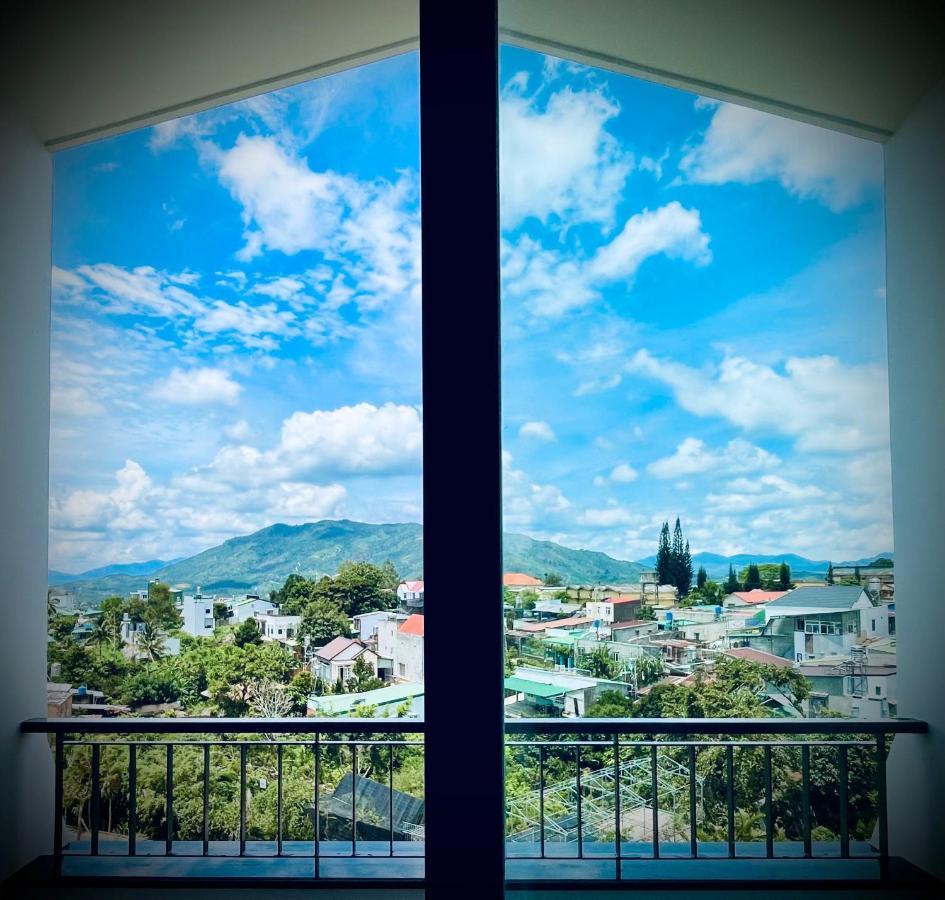 Hotel Sunflower & 3*