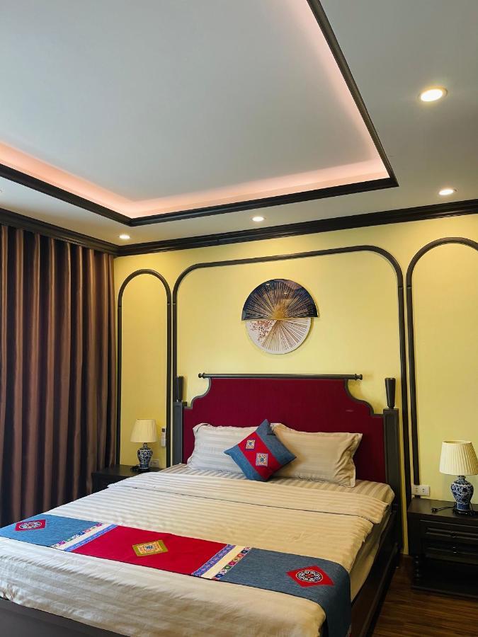 Moonlight Hotel