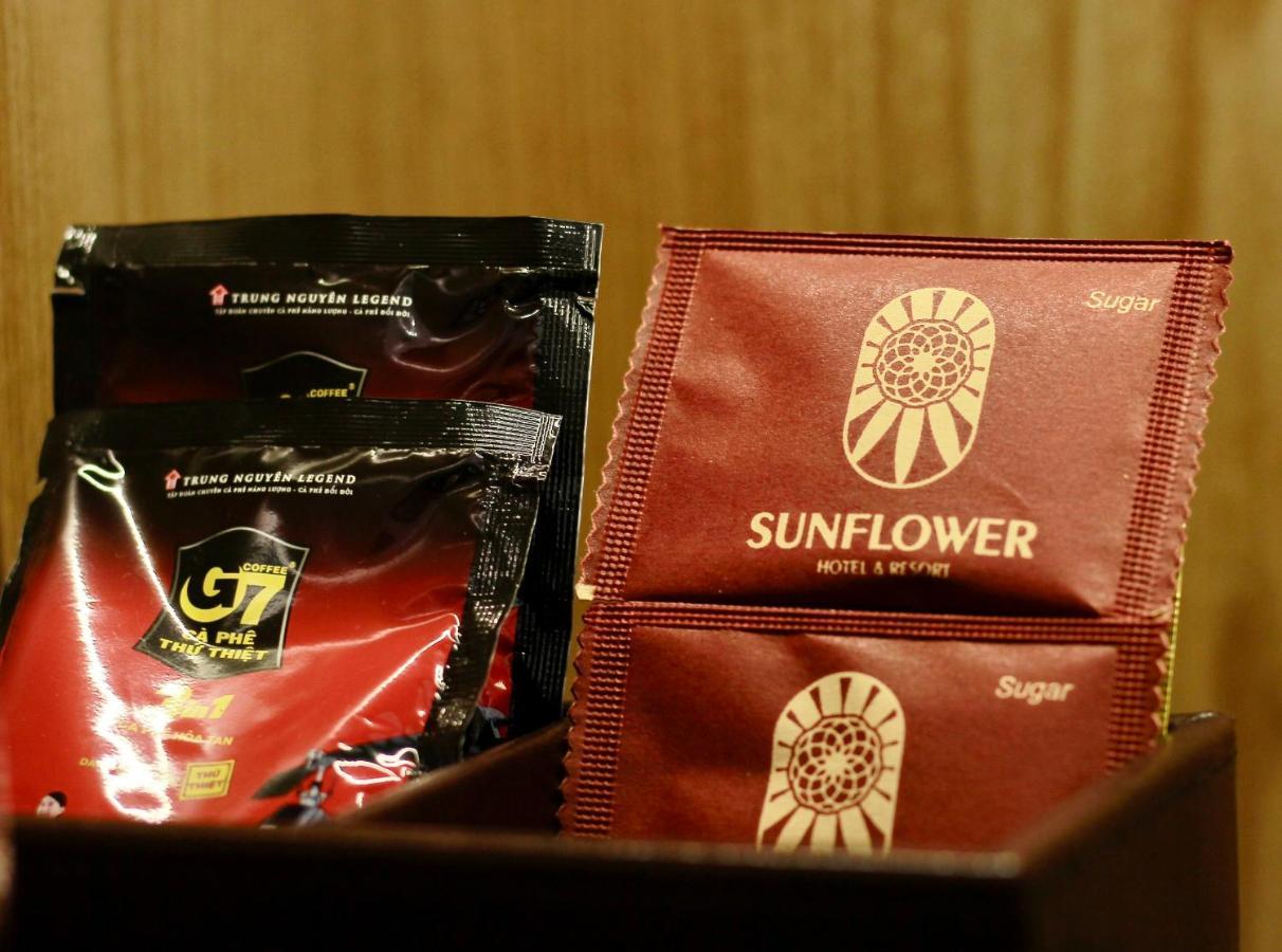 Sunflower & Hotel