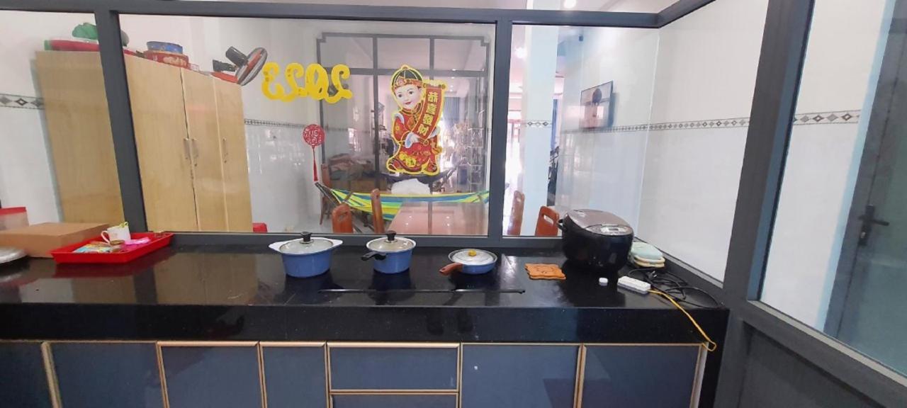 Hotel Anh Duong - Coastal Stop - Just 2 Mins Walking To Eo Gio 5*