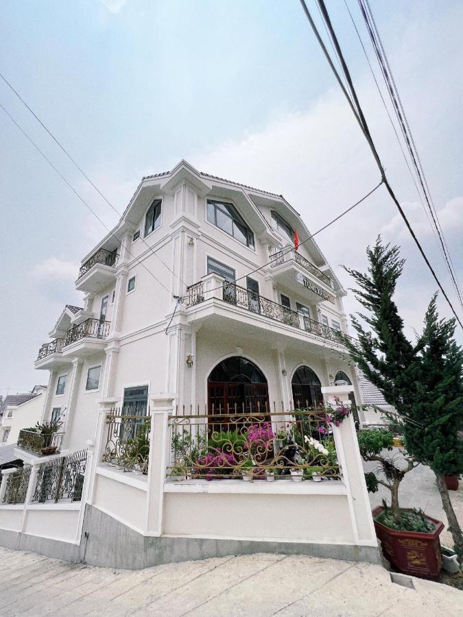 D 2 Guest house