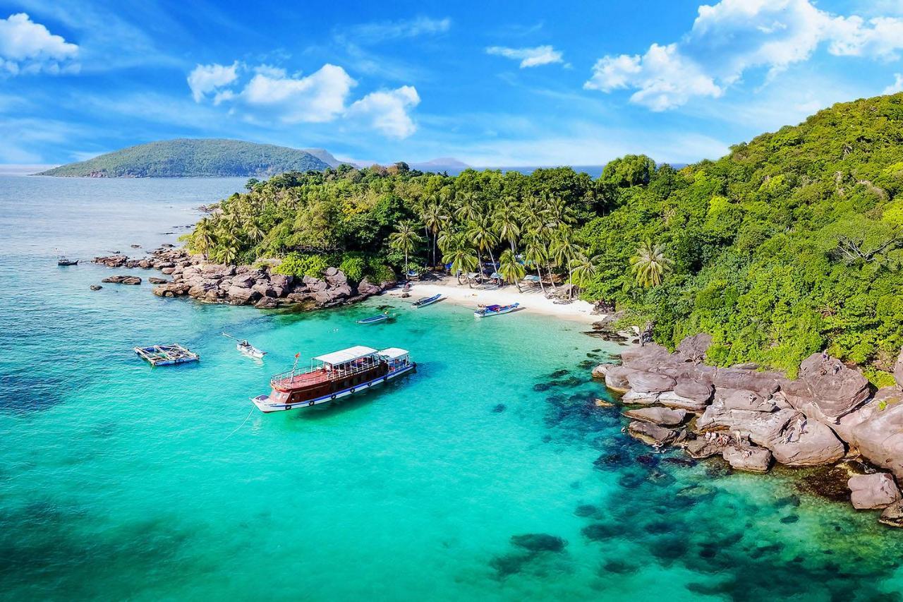 Apec Mandala Hadofinn Khách sạn 5*