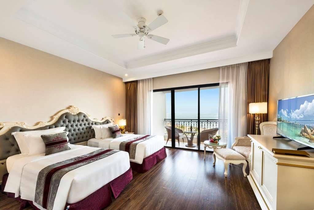 Resort Melia Vinpearl Cua Hoi Beach Resort 5*