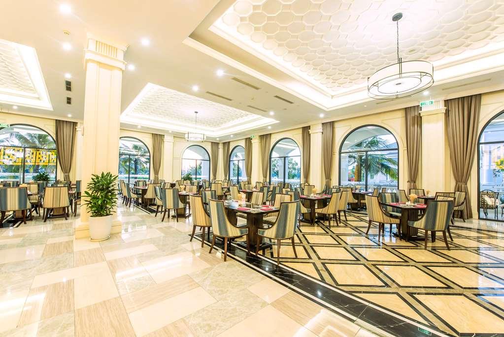 Dưỡng Bãi Biển Melia Vinpearl Cửa Sót Hà Tĩnh