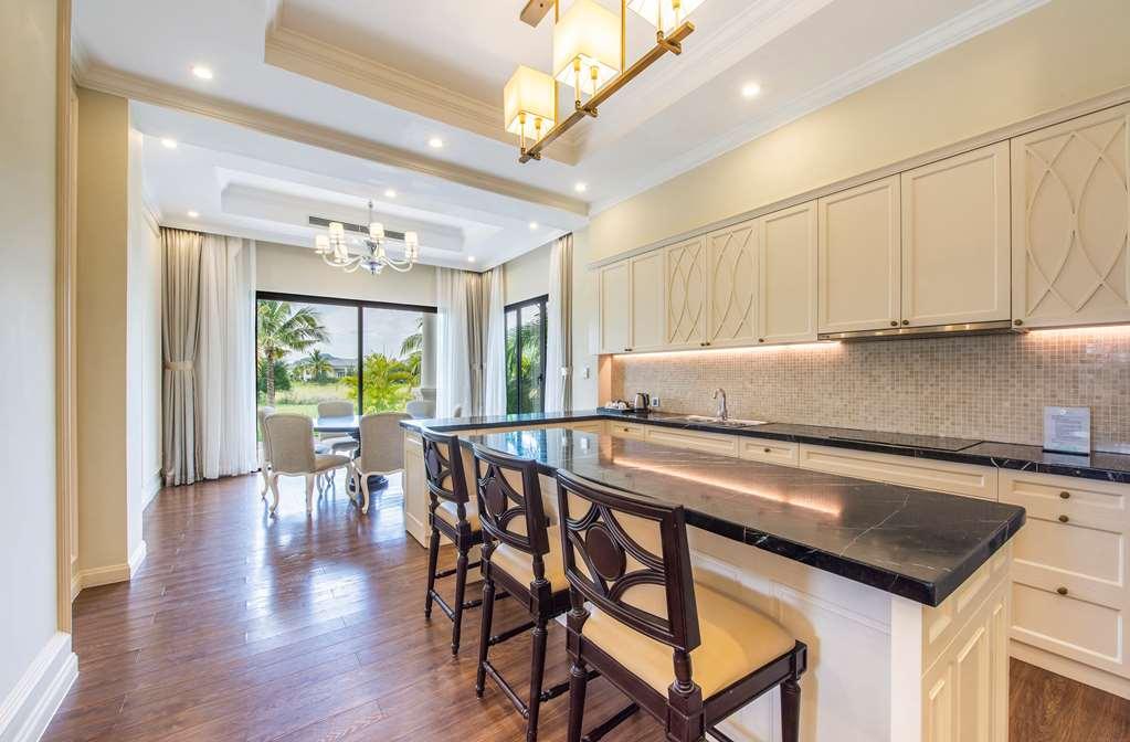Dưỡng Bãi Biển Melia Vinpearl Cửa Sót * Hà Tĩnh