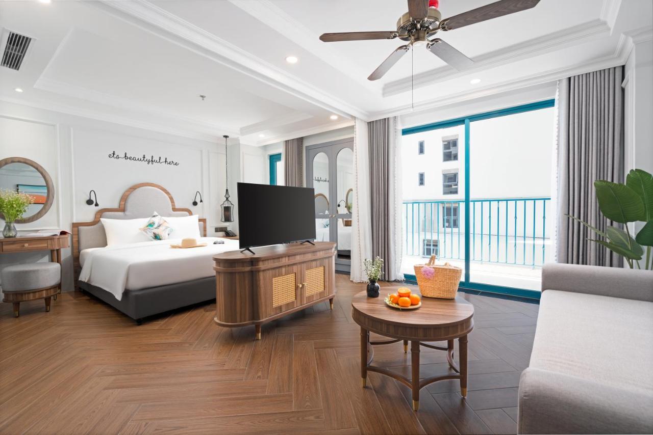 Pavillon Boutique & Nha Trang