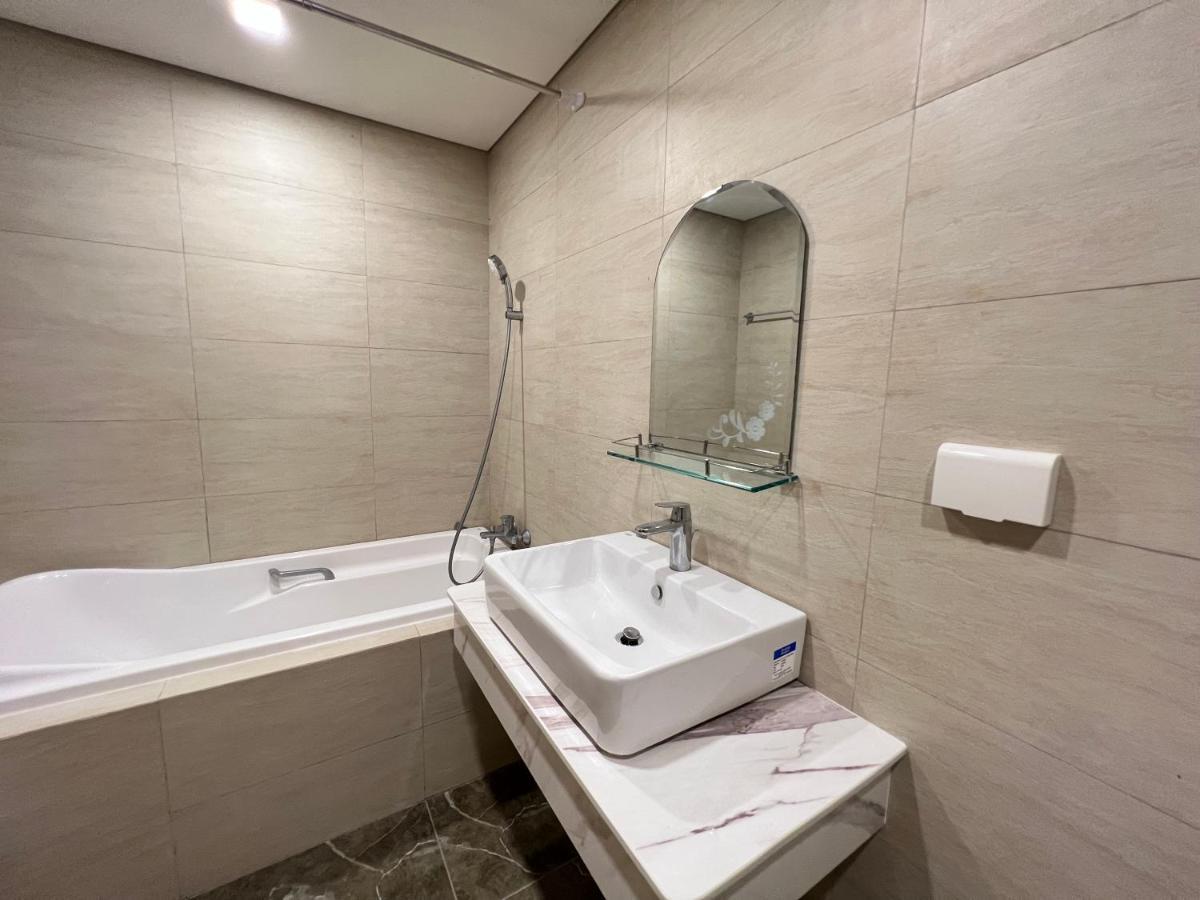 Flc Sea Tower Condotel