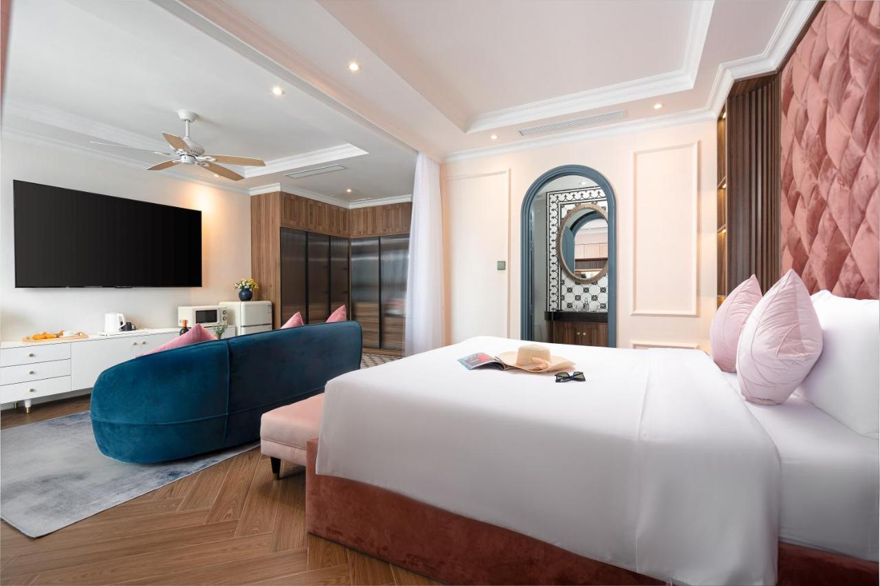Pavillon Boutique & 4*