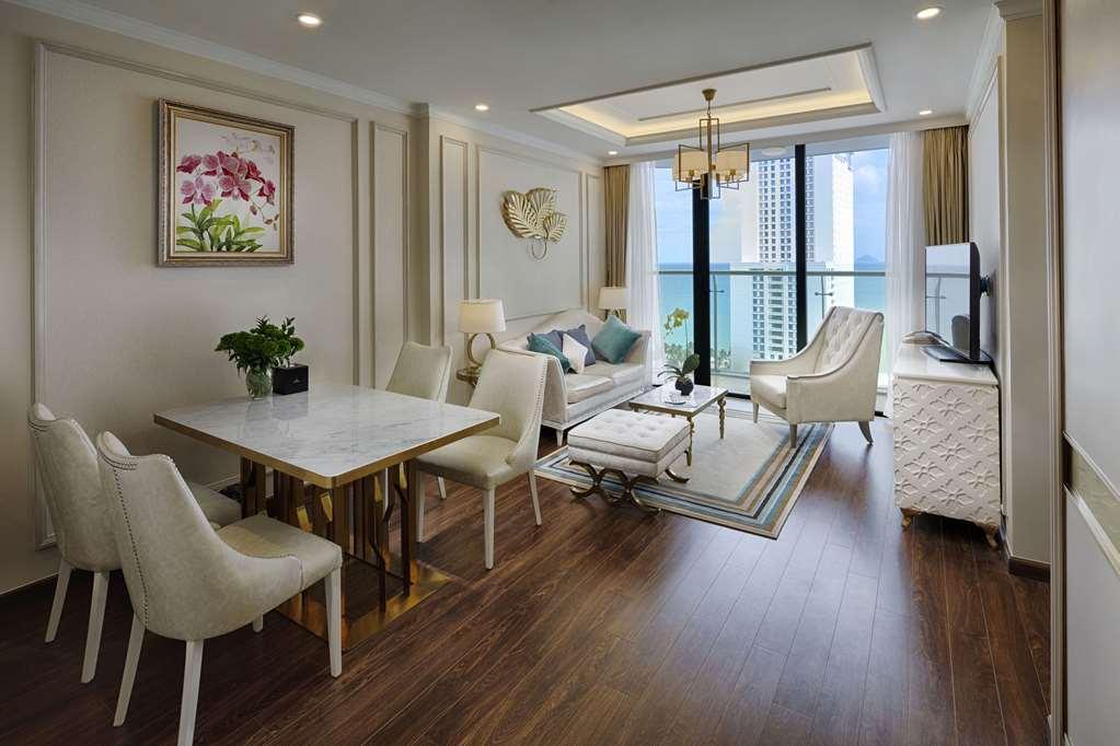 Melia Vinpearl Empire 5* Nha Trang