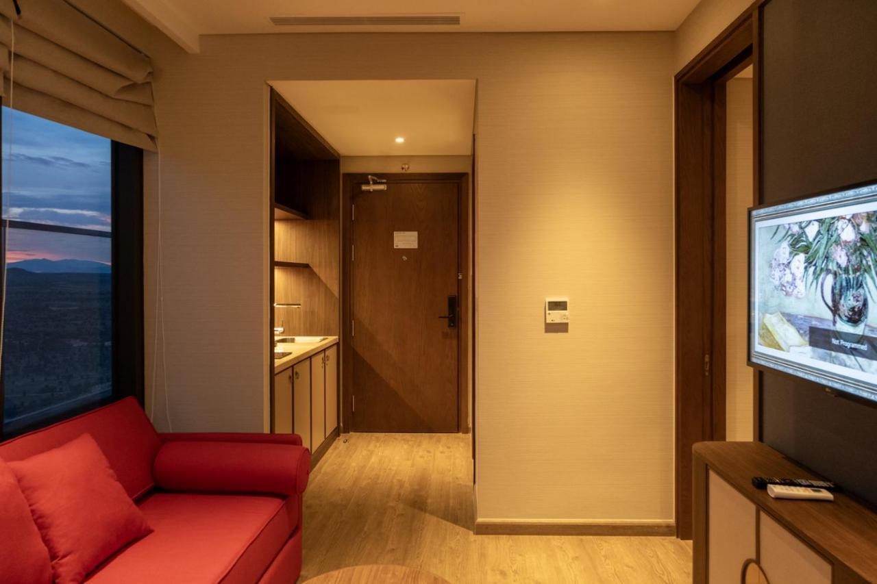 Apec Nirvana Peace Hotel 5*