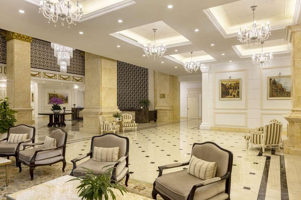 Melia Vinpearl Hotel 5*