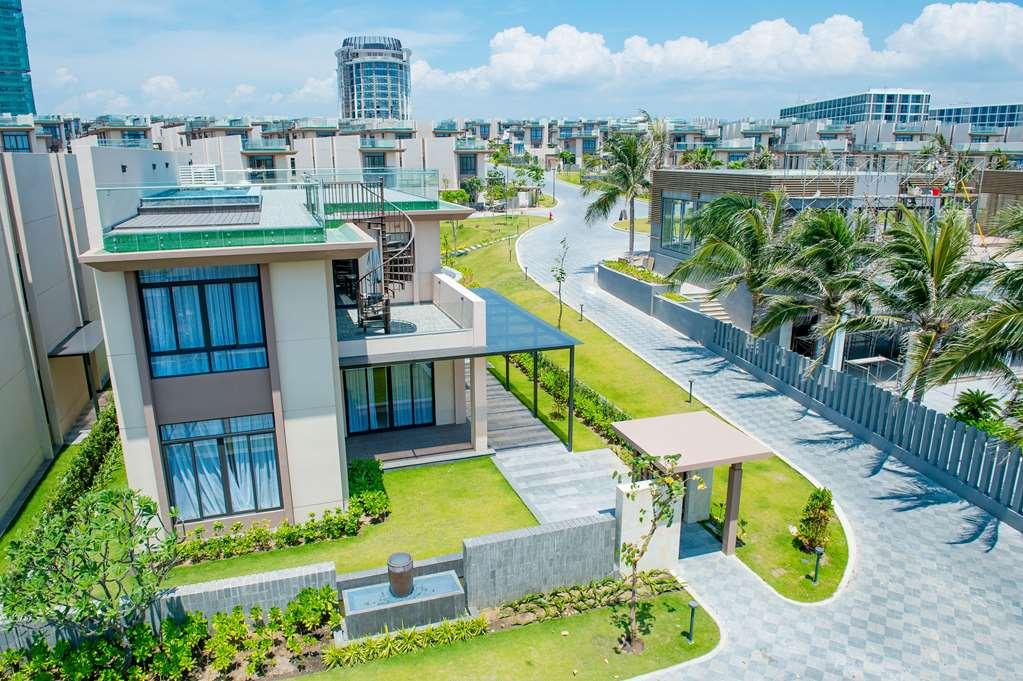 Wyndham Garden Hotel