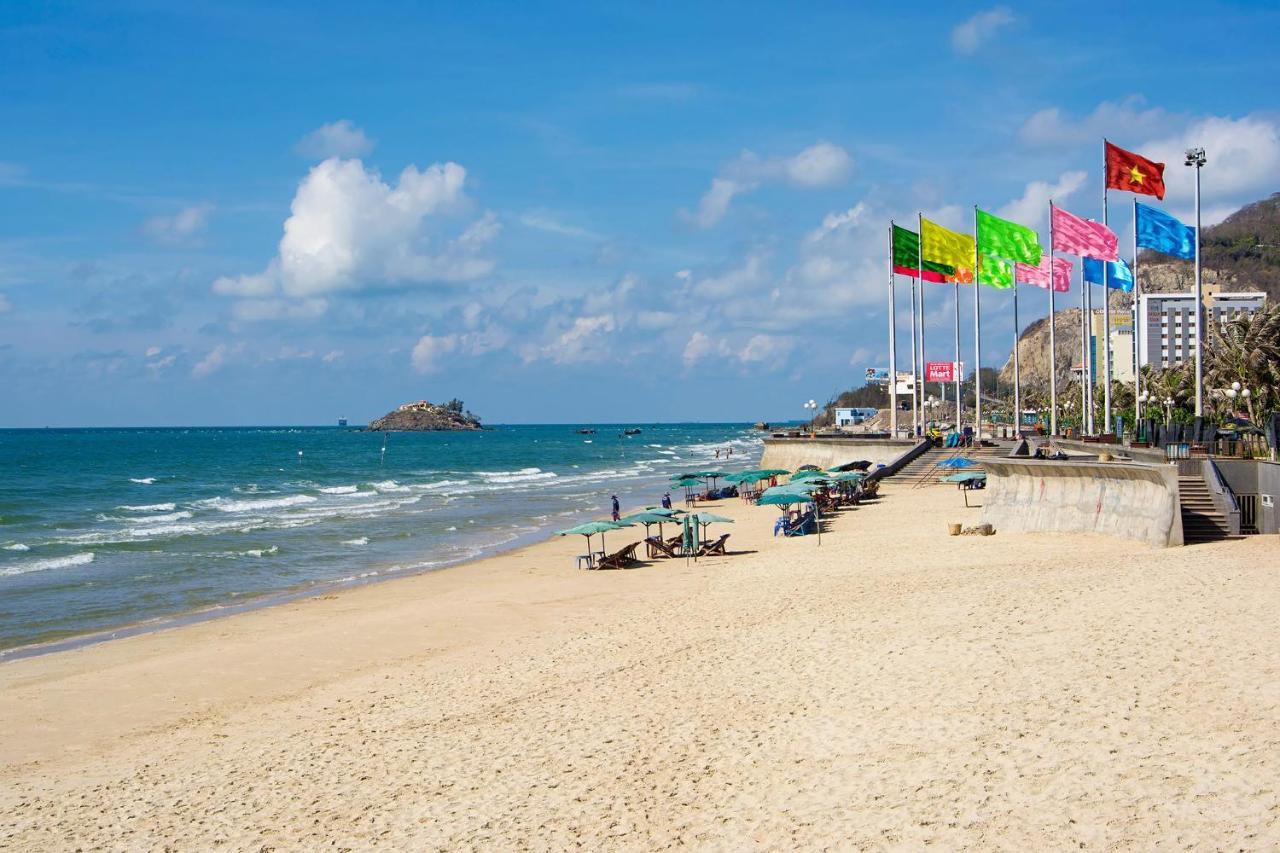 Ho Boi Duc Hoang Khu Biet Thu Phuong Nam *